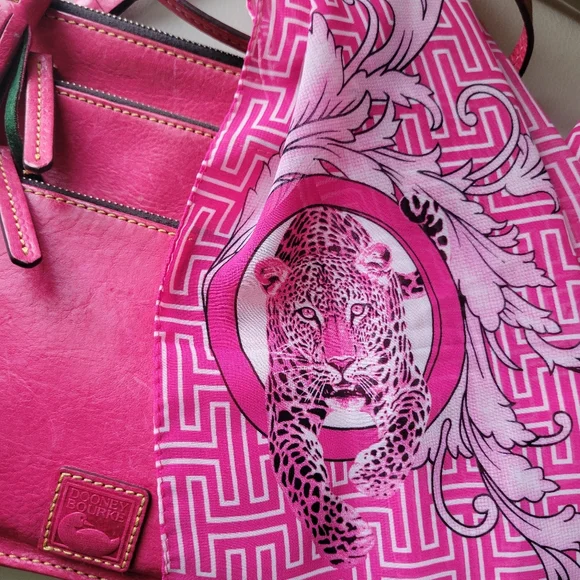 Effy Pink Leopard Print Oblong Scarf ~ 18" x 60" ~ Great Fashion Print! VGUC - Picture 2 of 16